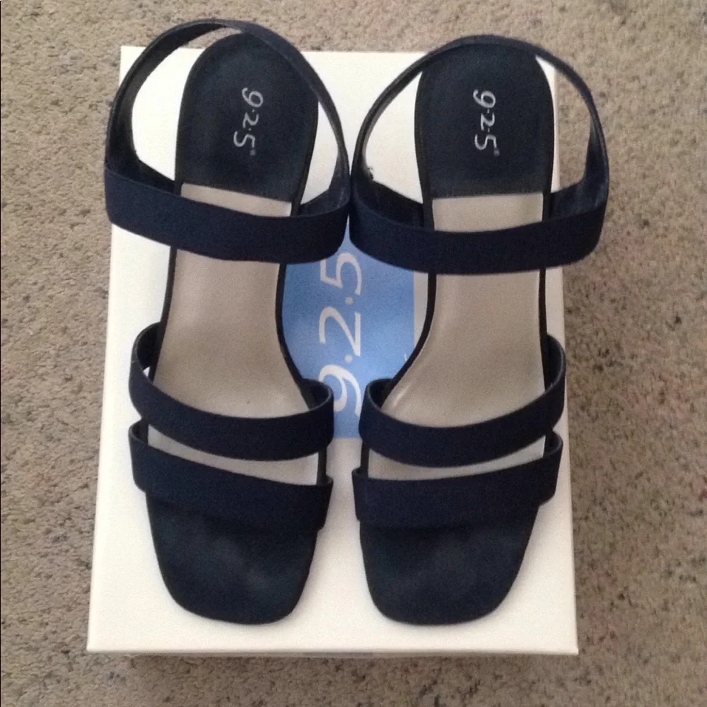 9•2•5 Eliza Navy Blue Kitten Heel Sandals - Picture 1 of 5